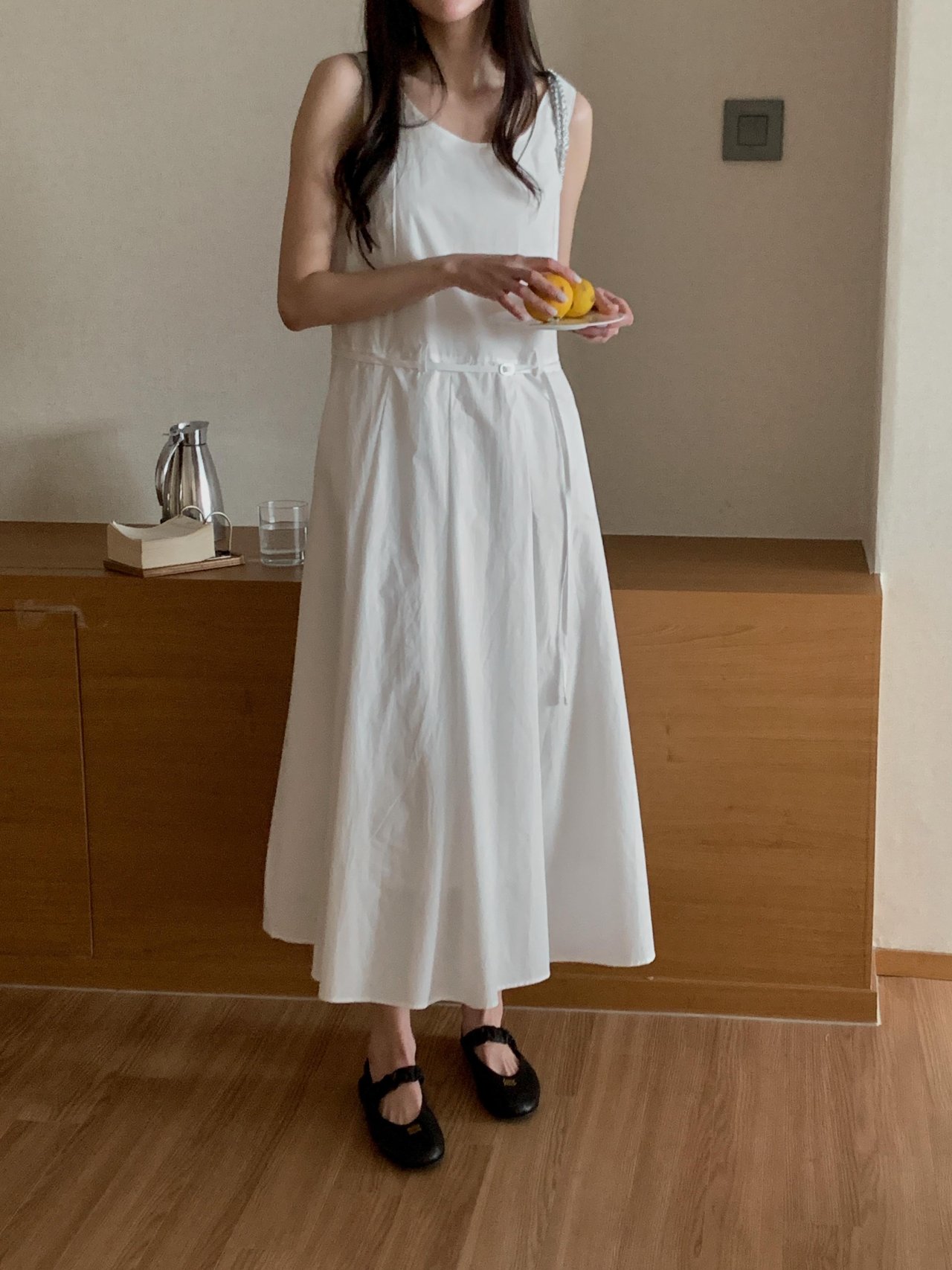 나시 벨트 롱 원피스 핀턱 오피스룩 여름 무지 a라인 18번째 이미지