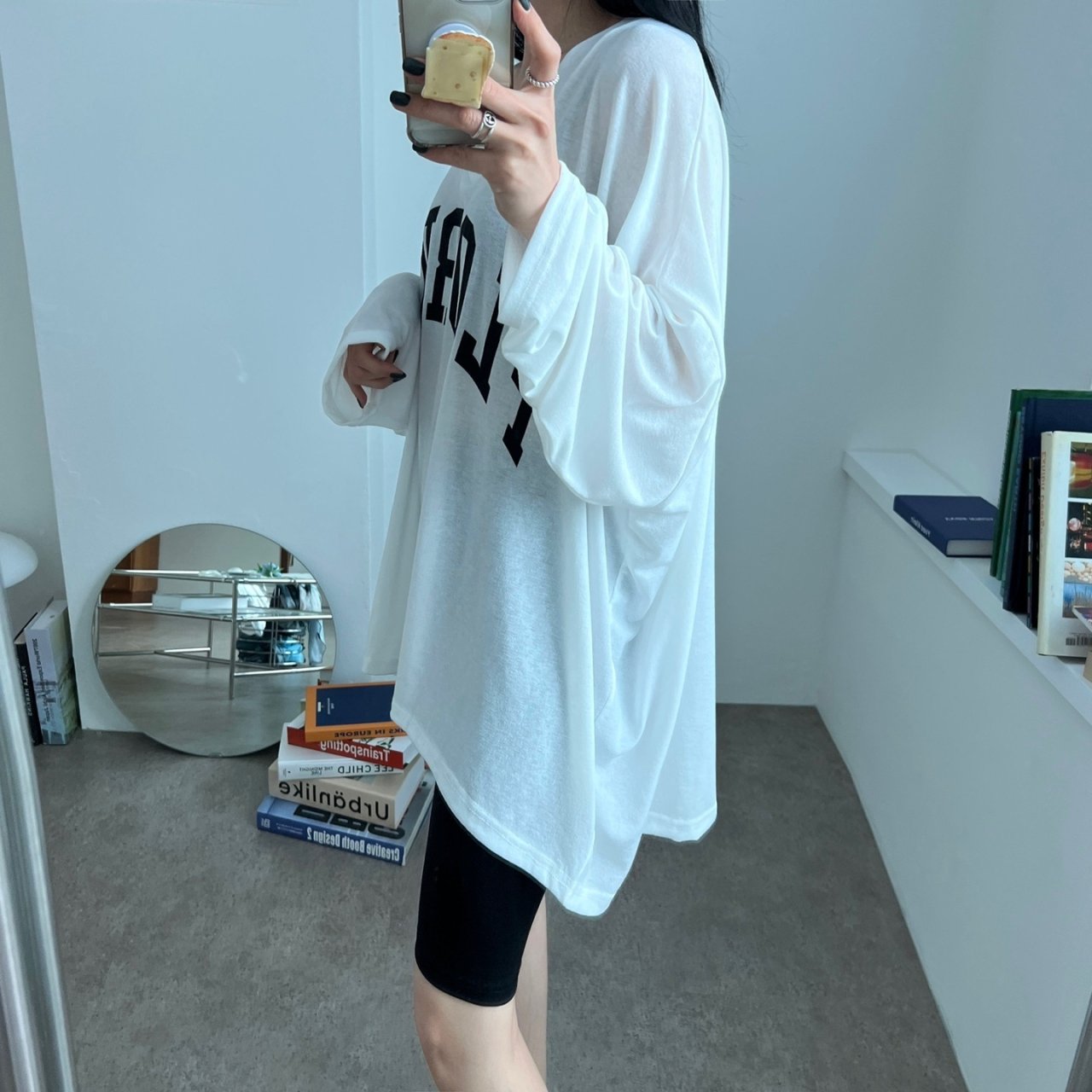 빅사이즈 오버핏 긴팔 롱 티셔츠 루즈핏 임산부 임부복 박시핏 박스티 시스루 나염 힙커버 3번째 이미지