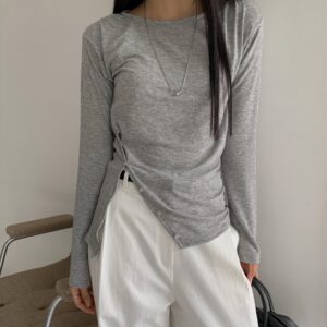 사선 트임 긴팔 티셔츠 봄 가을 셔링티 얇은 대학생 20대 무지 슬림핏 라운드넥 밑단트임 MAIN_0 이미지