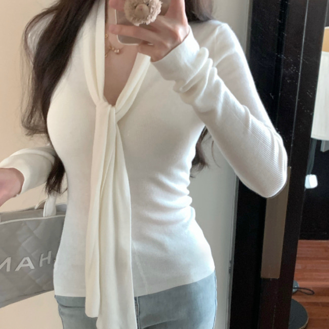 스카프 브이넥 니트 MAIN_0 이미지
