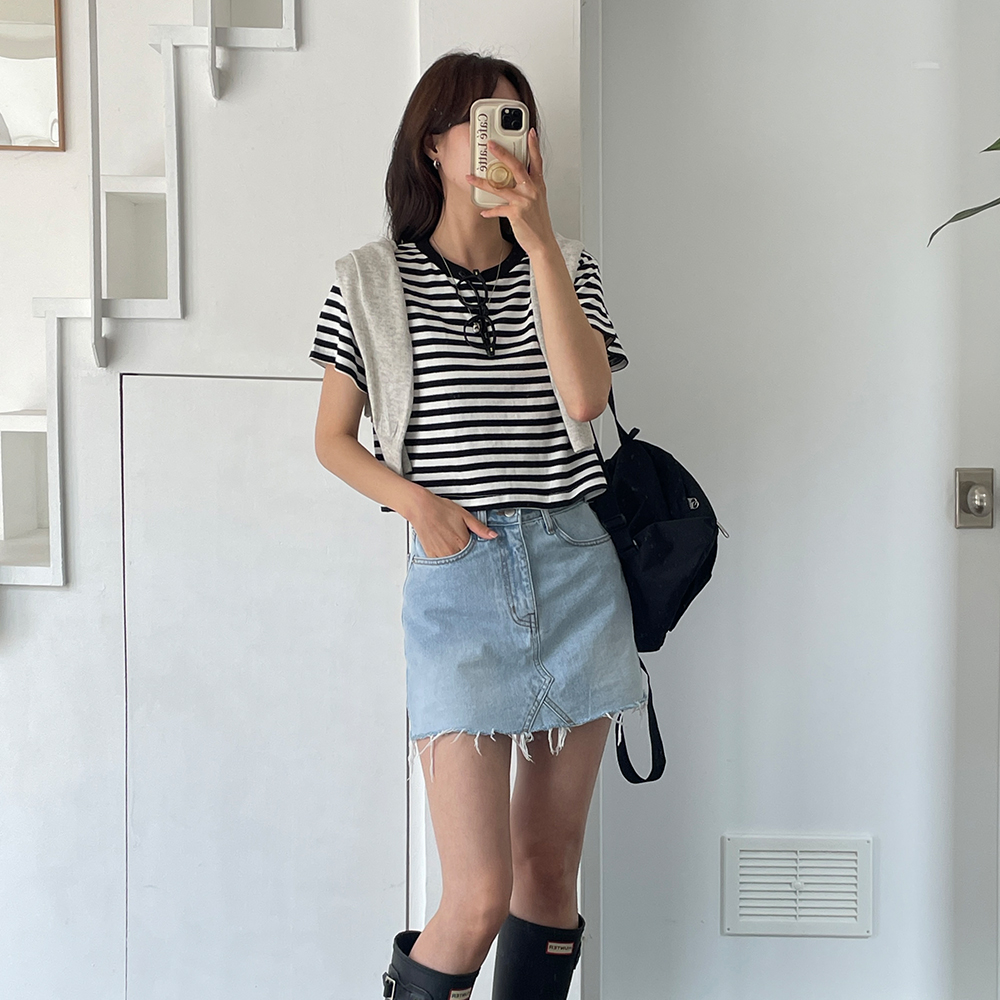반팔 반팔티 반팔티셔츠 여성 여성반팔 여성반팔티 여성반팔티셔츠 여성여름티셔츠 여자 여름 크롭 크롭티 크롭티셔츠 스트라이프 스프라이트 세미 MAIN_0 이미지